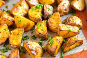 How to Cook Potatoes in the Oven