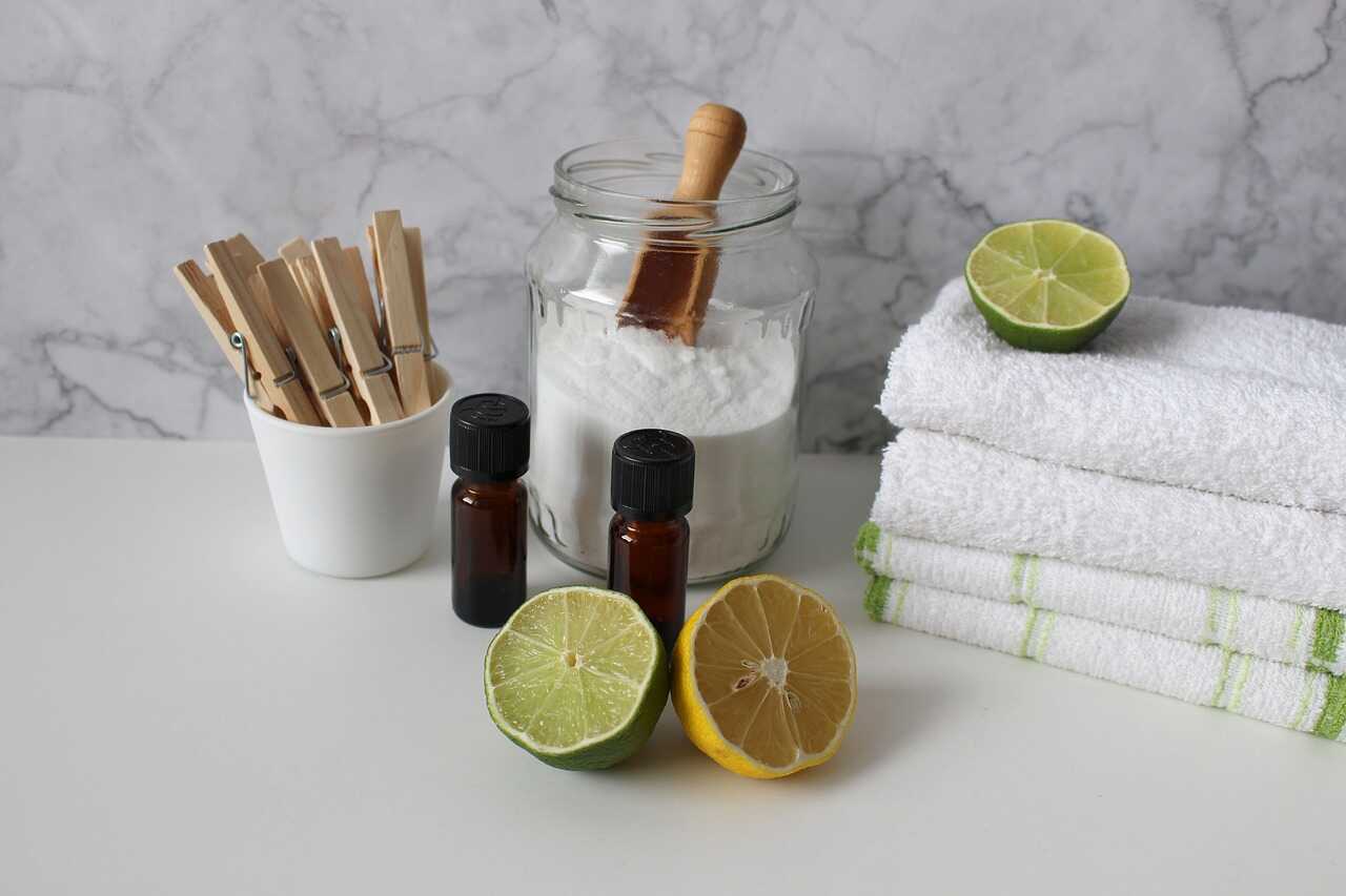 How To Make A Homemade Natural Cleaning Solution