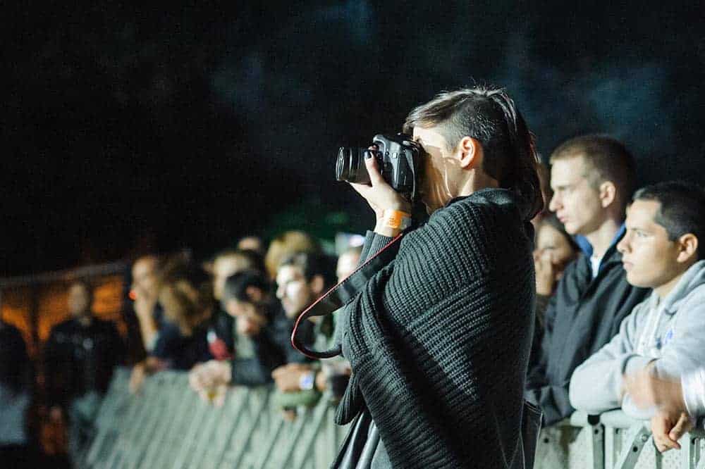 How to become a concert photographer (All you need to know)