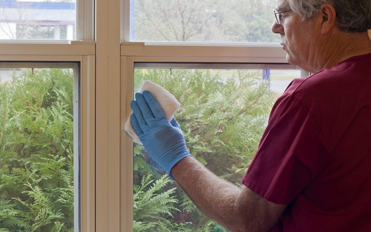 How to clean Aluminium window frame (All you need to know)