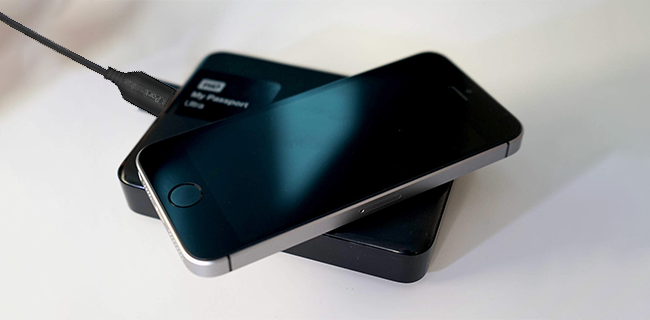 How to transfer photos from iPhone to external hard drive (The Ultimate Guide)